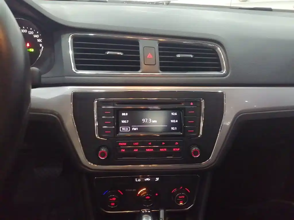 Volkswagen Gran Lavida 2018 — фото 13
