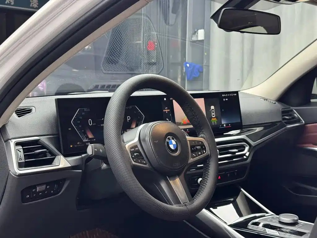 BMW 3 Series 2023