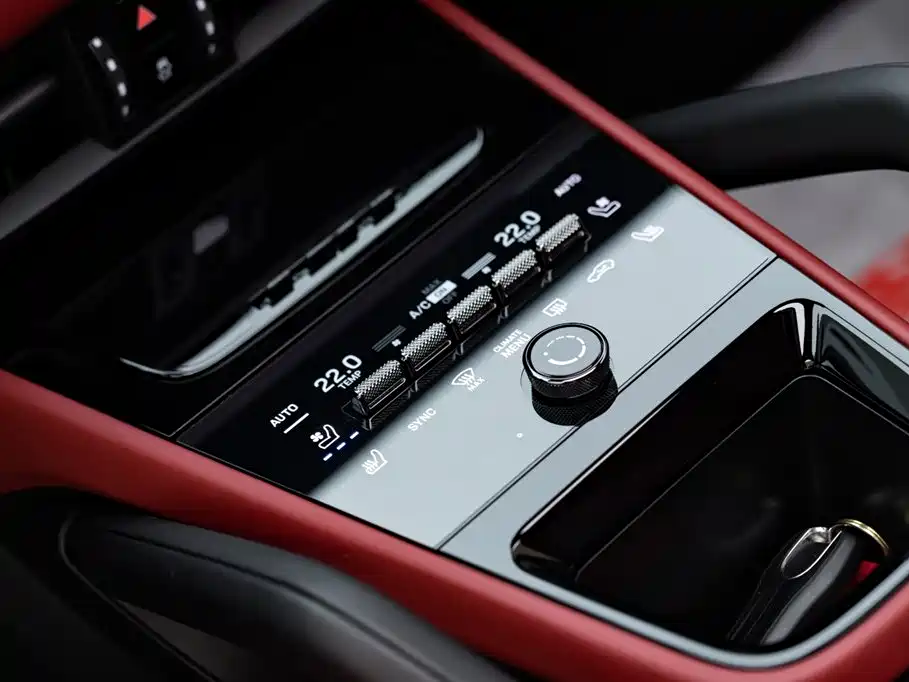 Porsche Cayenne 2024 — фото 15