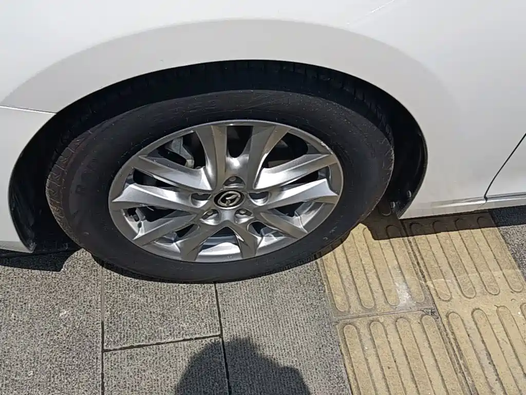 Mazda 3 Angkesela 2017 — фото 23
