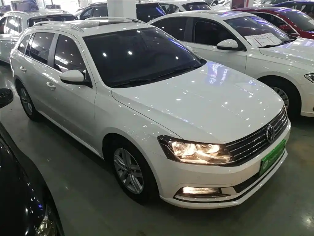 Volkswagen Gran Lavida 2018 — фото 4