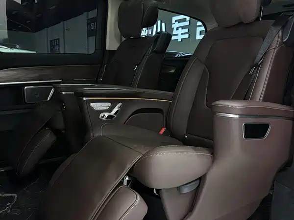 Mercedes-Benz V-Class 2024