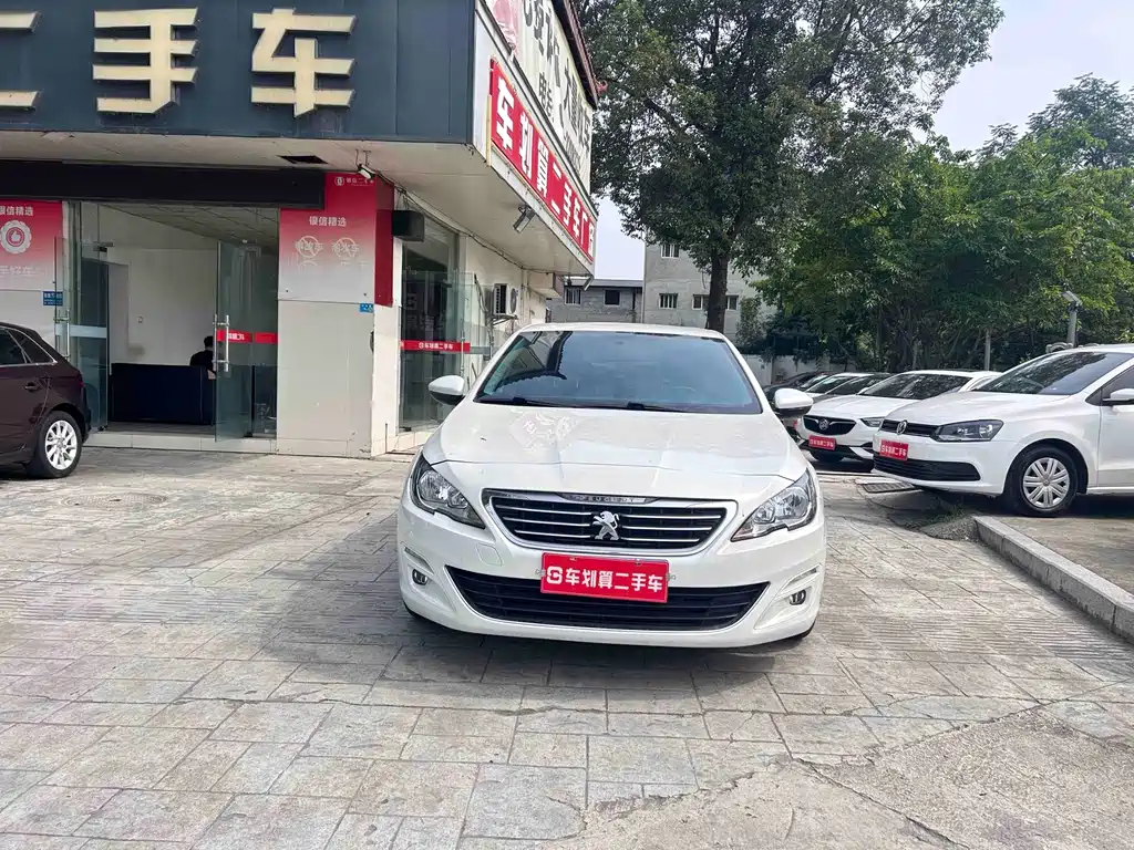 Peugeot 408 2015