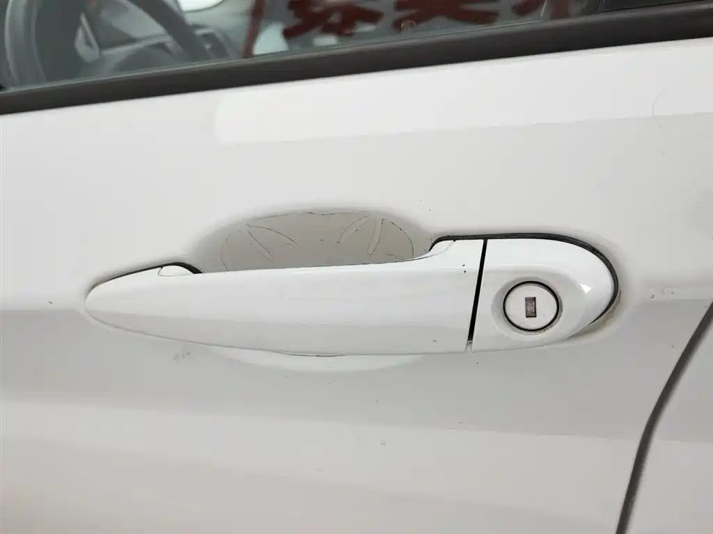 BMW 1 Series 2012 — фото 18