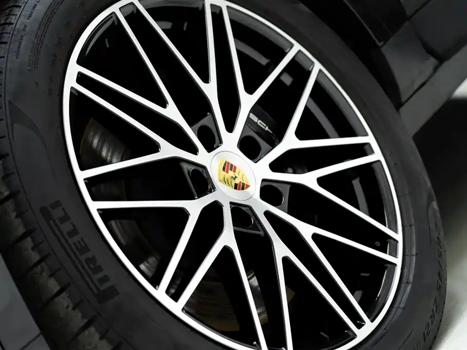 Porsche Cayenne 2024