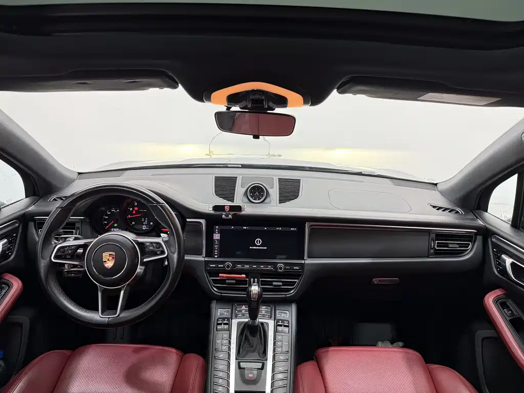 Porsche Macan 2020