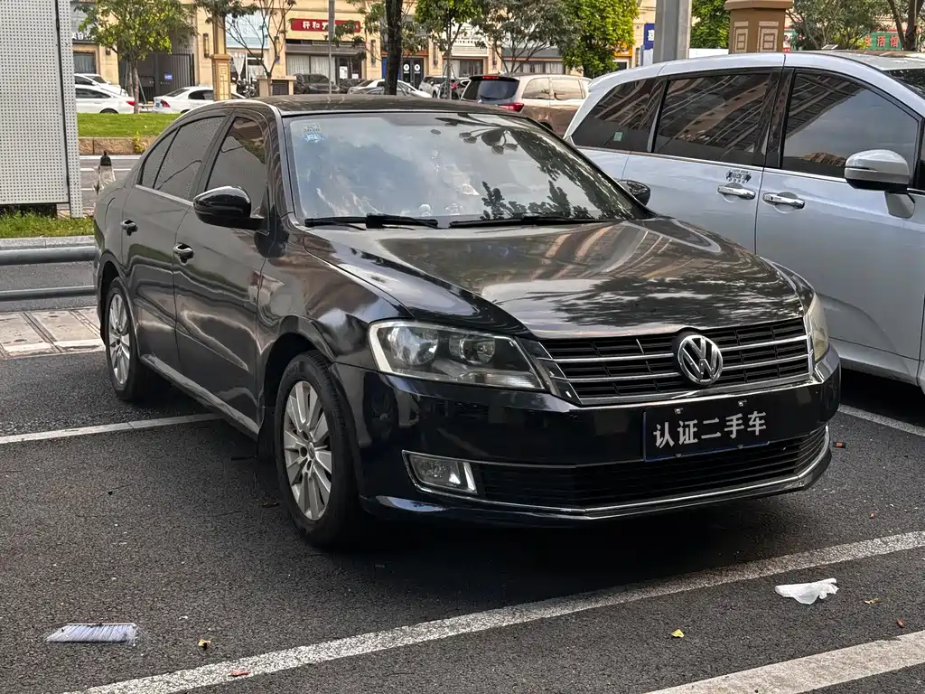 Volkswagen Lavida 2013