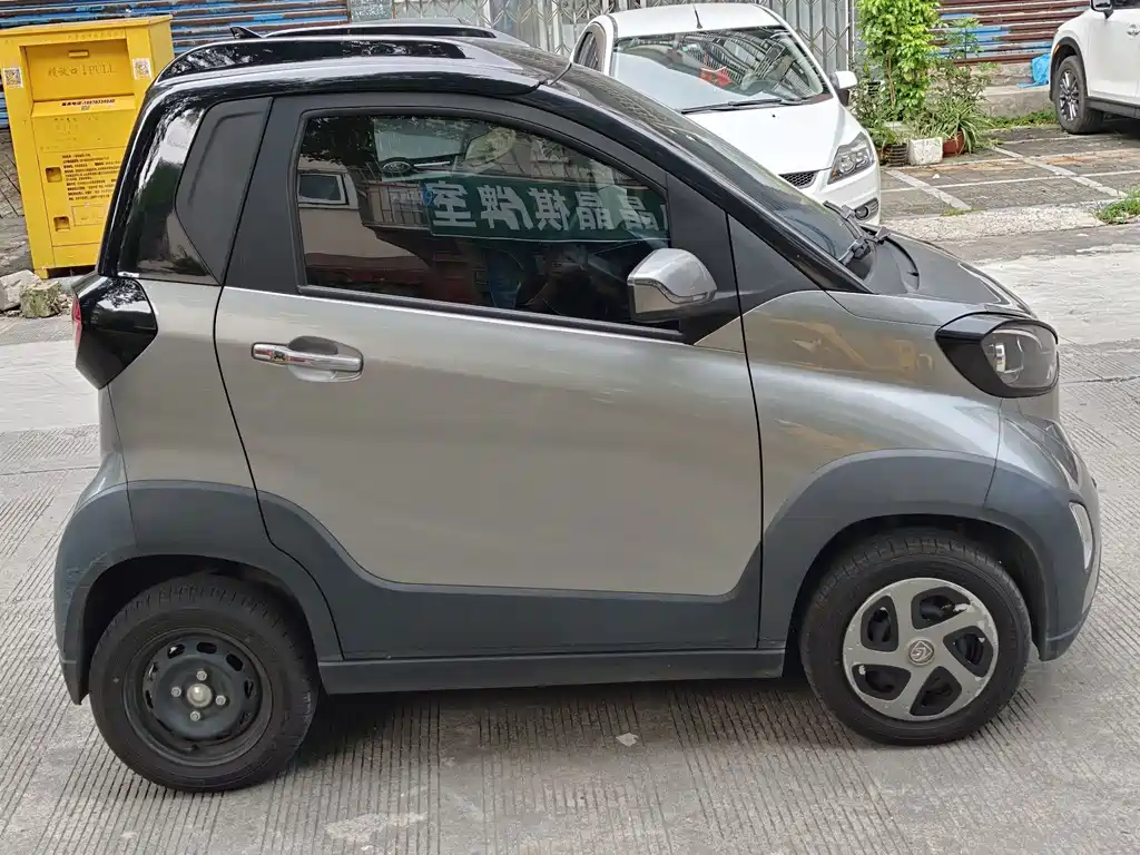 Baojun E100 2021