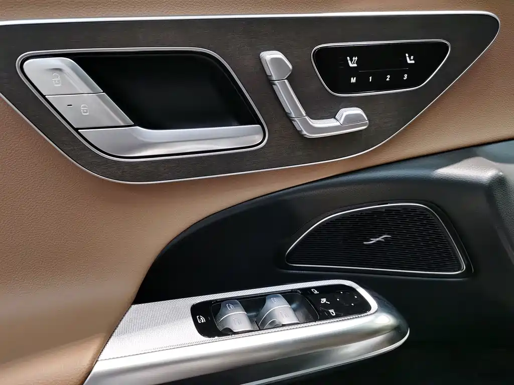 Mercedes-Benz E-Class 2024