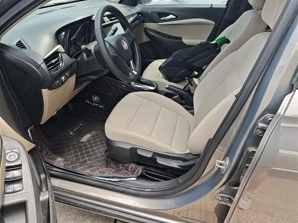 Buick Excelle 2019 — фото 15