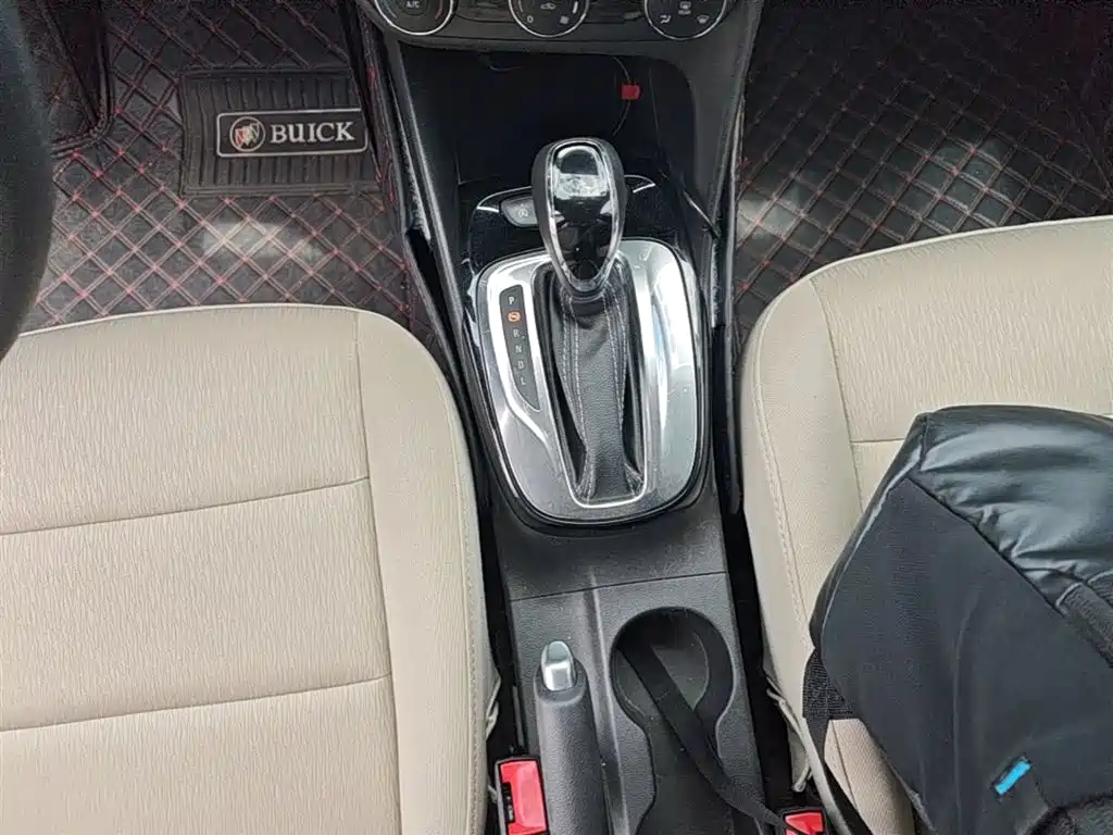 Buick Excelle 2019 — фото 14