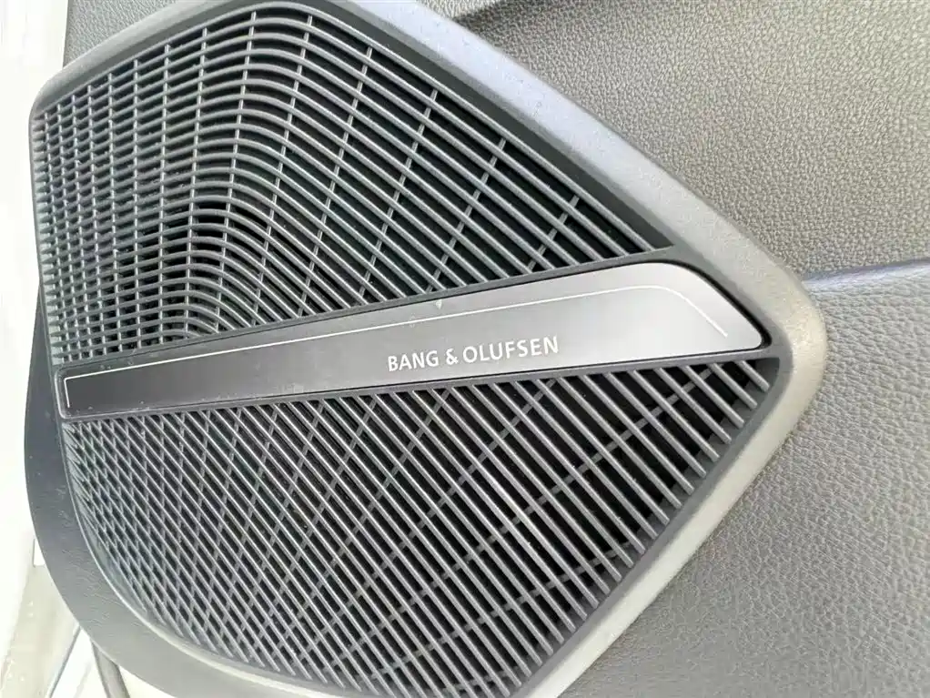 Audi Q5L 2022 — фото 10