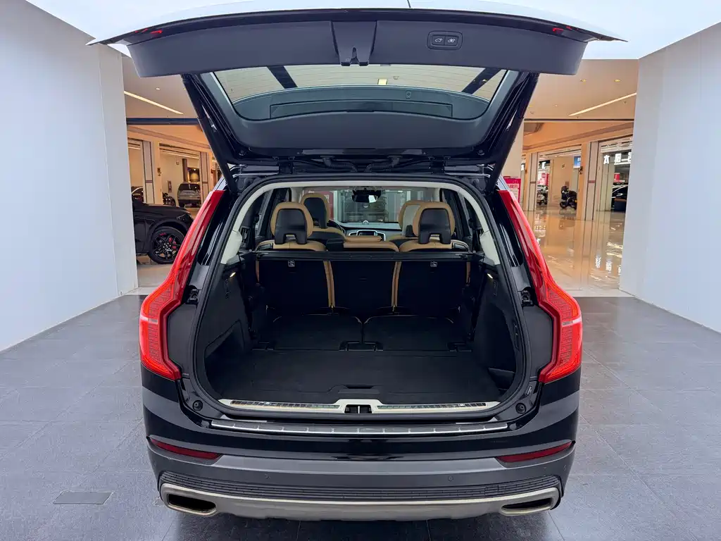 Volvo XC90 2016 — фото 10
