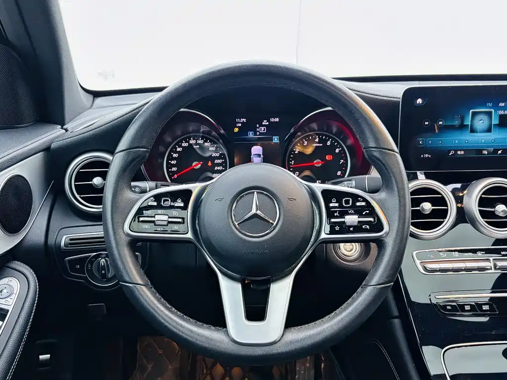 Mercedes-Benz GLC 2020 — фото 10