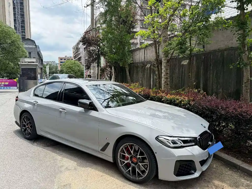 BMW 5 Series 2023
