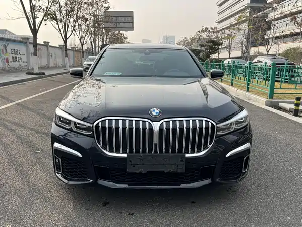 BMW 7 Series 2021