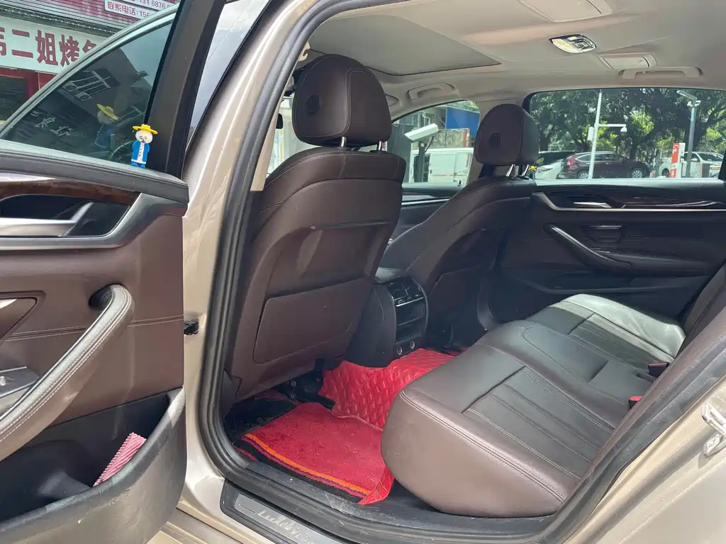 BMW 5 Series 2019