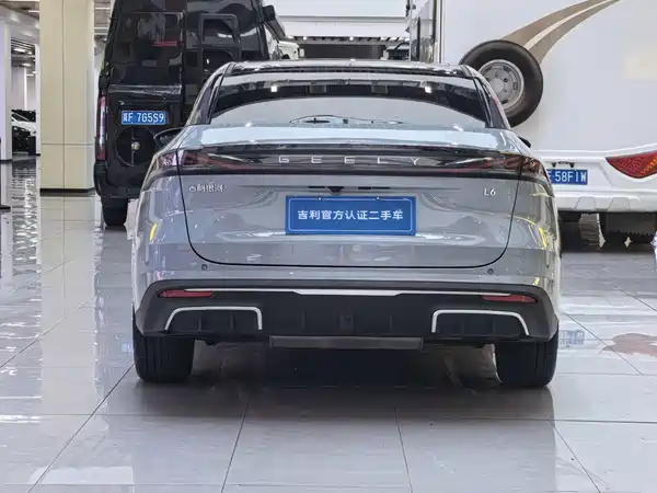 Geely Galaxy L6 2023