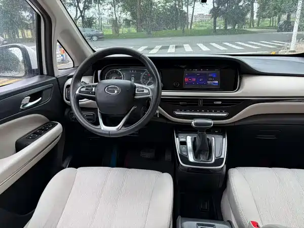 GAC Trumpchi M6 2021