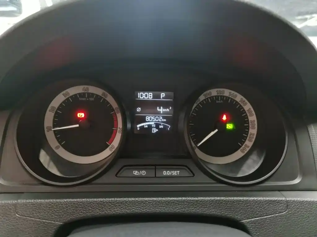 Skoda Rapid Spaceback 2018 — фото 12