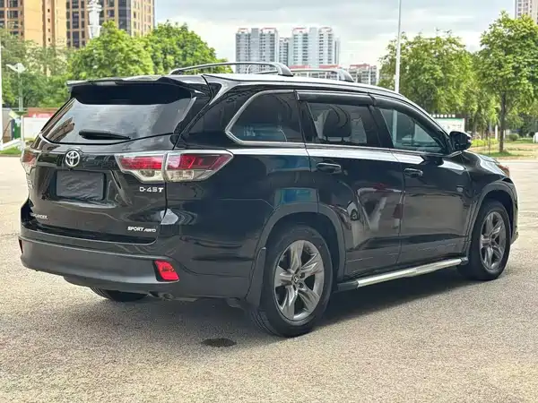 Toyota Highlander 2017