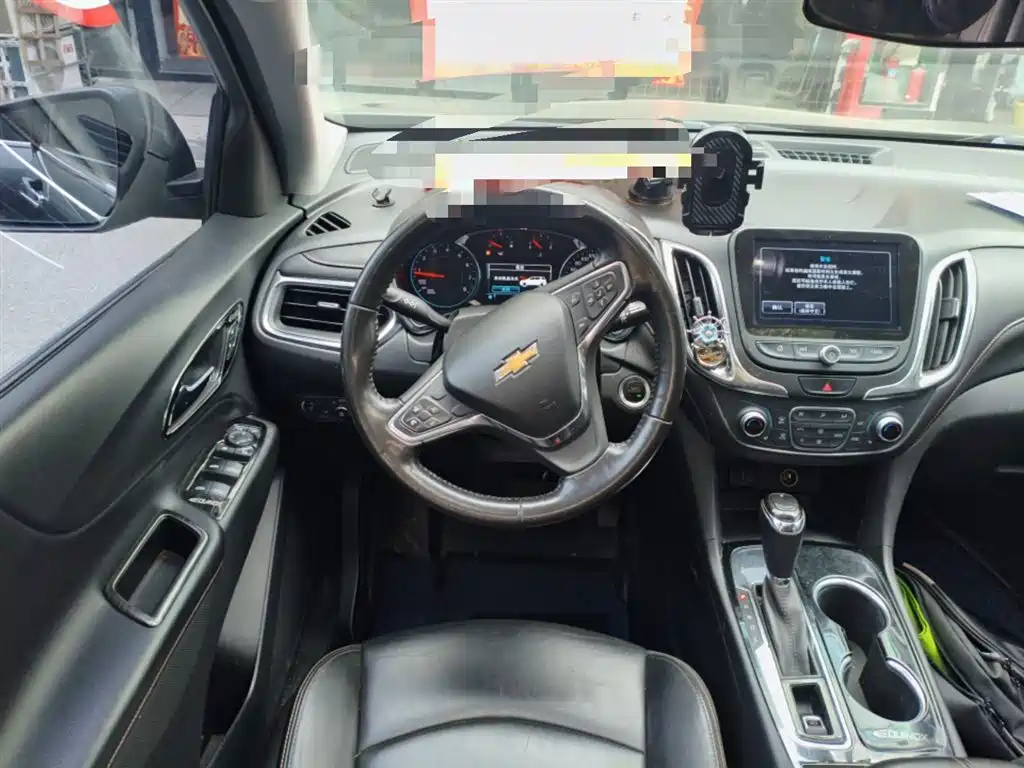 Chevrolet Equinox 2018 — фото 11