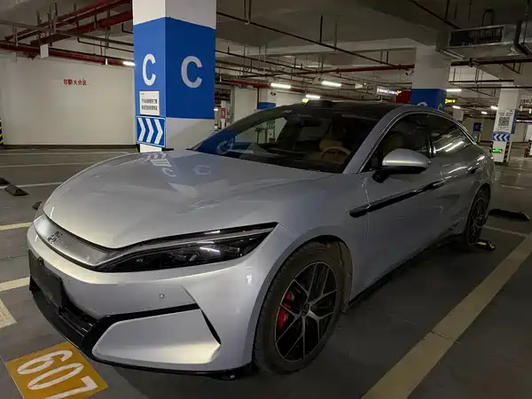 BYD Han L 2025