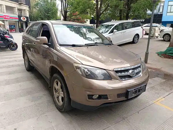 BYD S6 2016