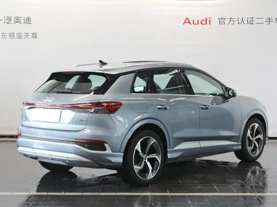 Audi Q4 E-Tron 2025 — фото 5