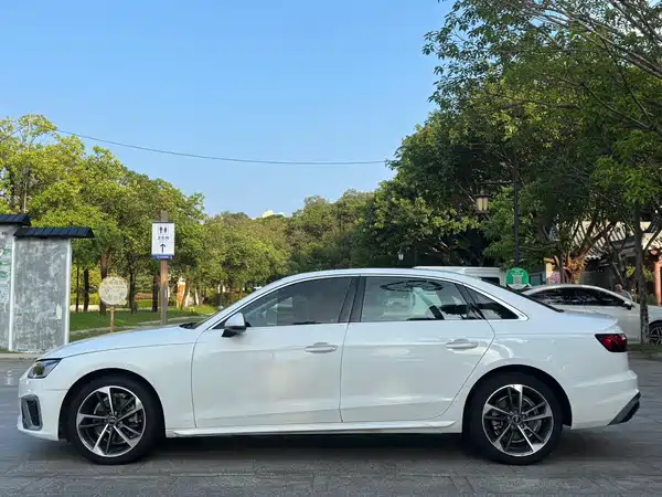 Audi A4L 2022
