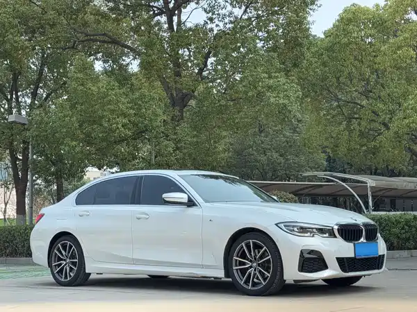 BMW 3 Series 2021