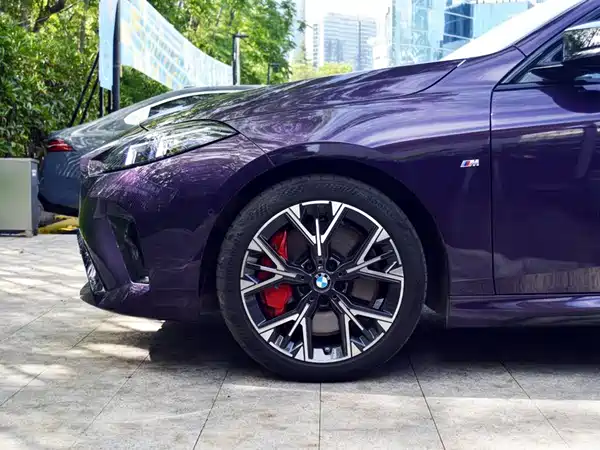 BMW M235L 2025