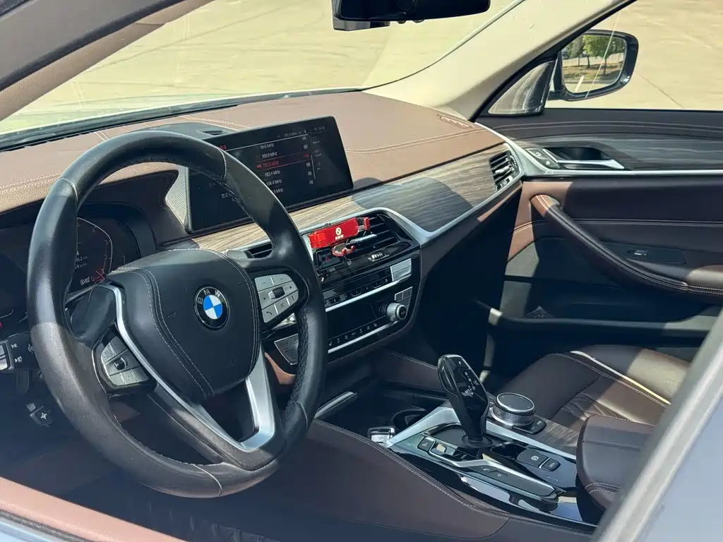 BMW 5 Series 2020
