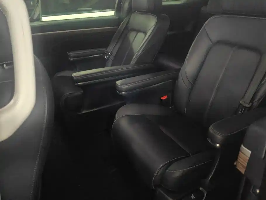 GAC Trumpchi M8 2022 — фото 11