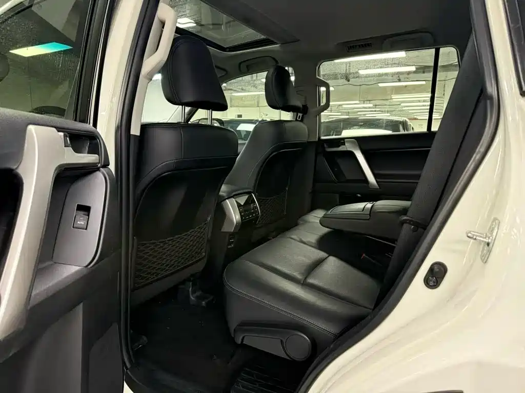 Toyota Prado 2019