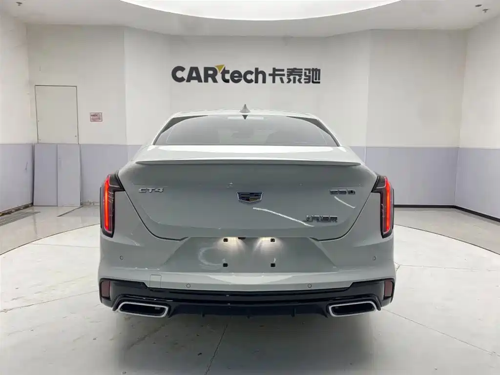 Cadillac CT4 2022 — фото 6