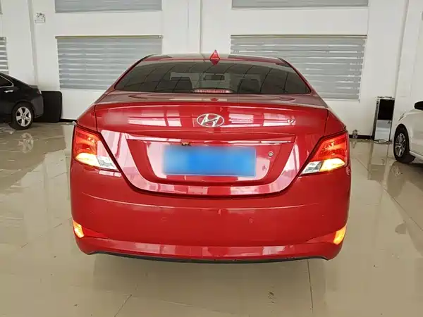 Hyundai Accent 2016