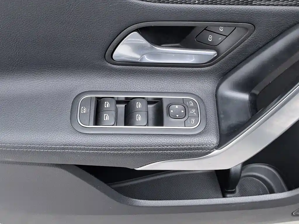 Mercedes-Benz A-Class 2020 — фото 9