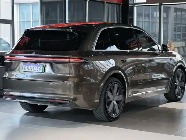 Li Auto L8 2026
