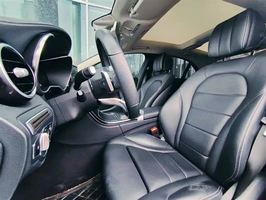 Mercedes-Benz C-Class 2020 — фото 11