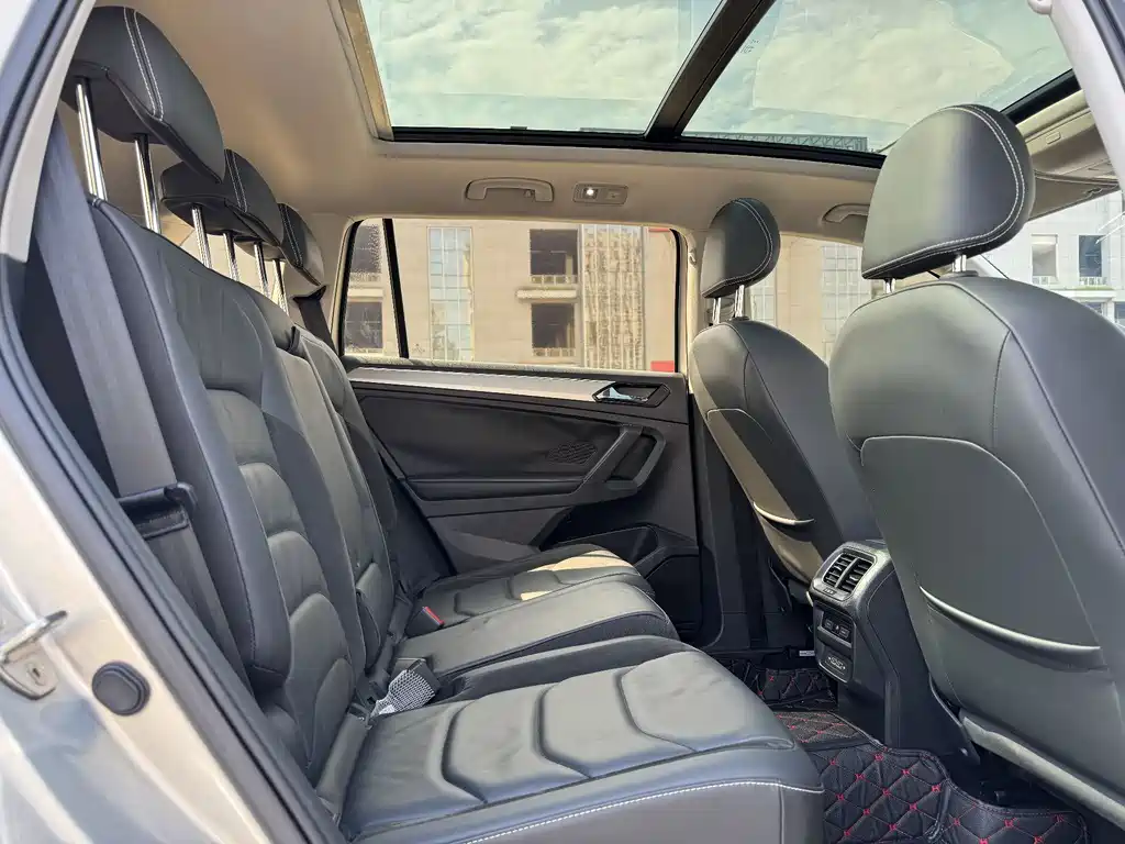 Volkswagen Tiguan L 2019 — фото 15