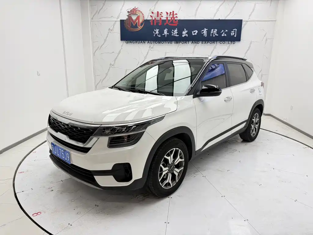 Kia KX3 2022 — фото 1