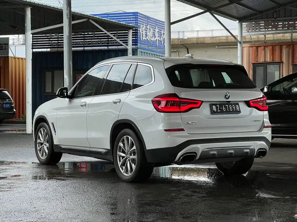 BMW X3 2018 — фото 9