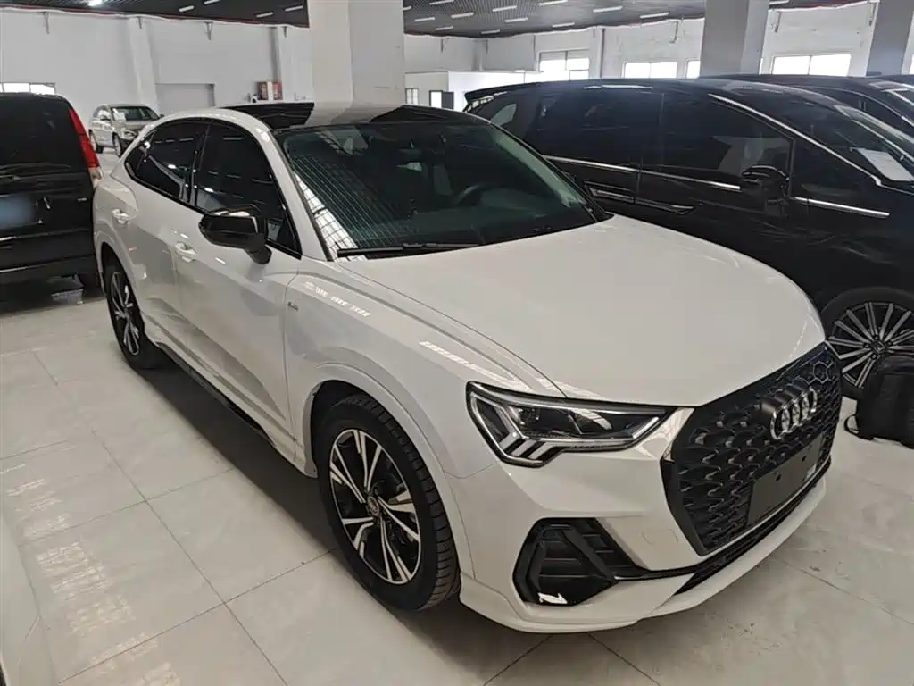 Audi Q3 Sportback 2023 — фото 4