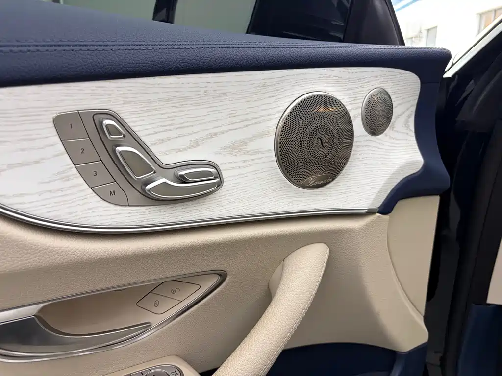 Mercedes-Benz E-Class 2023