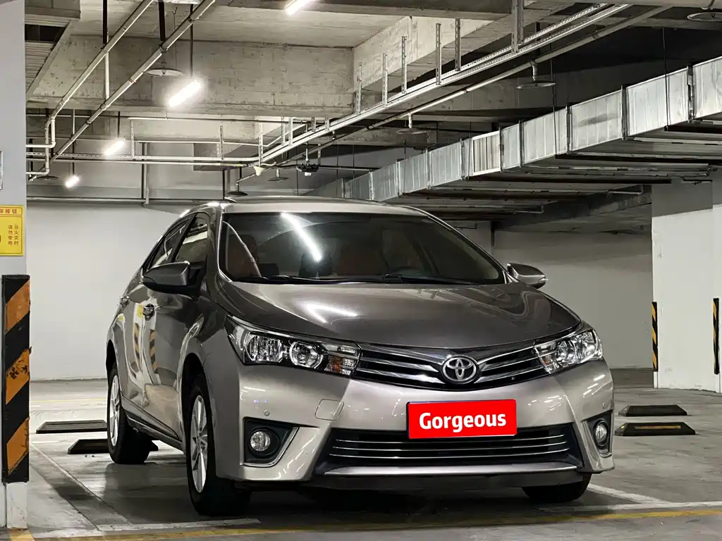 Toyota Corolla 2015 — фото 2
