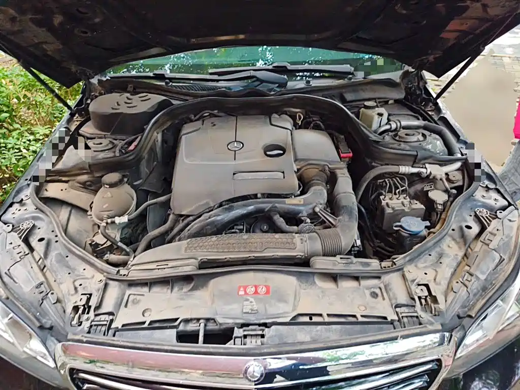 Mercedes-Benz E-Class 2014 — фото 16