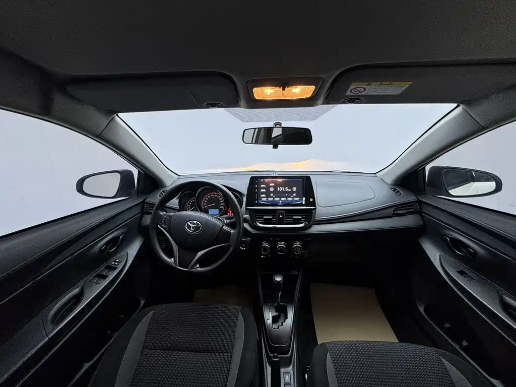 Toyota Vios 2023 — фото 10