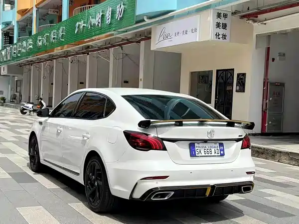 MG6 2021