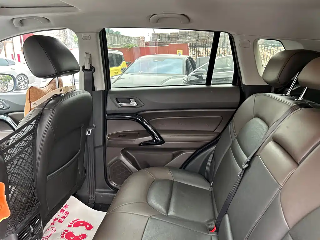 GAC Motor Trumpchi GS4 2018 — фото 16